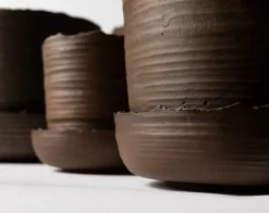 Vaidava Ceramics Soil kruka med fat, XXL, brun