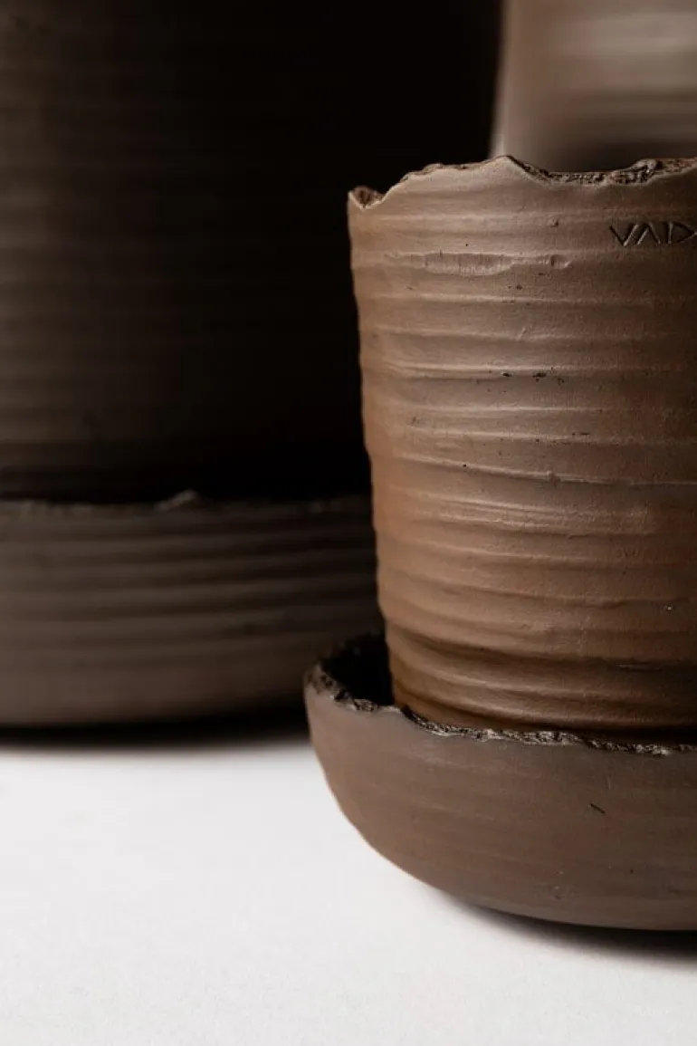 Vaidava Ceramics Soil kruka med fat; S, brun