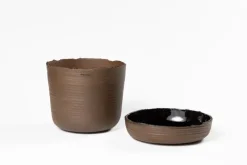 Vaidava Ceramics Soil kruka med fat, XL, brun