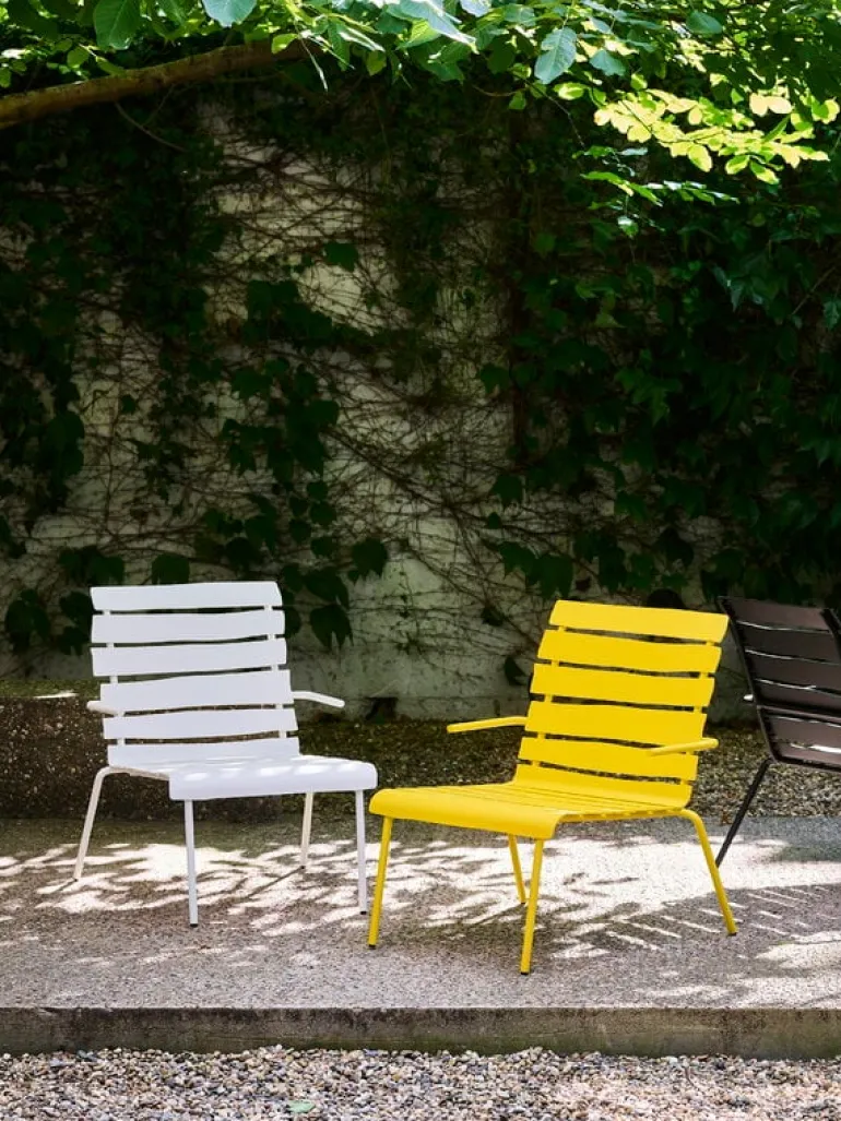 valerie_objects Aligned lounge stol, off-white