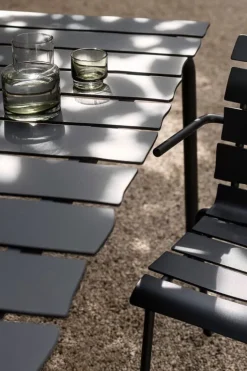 valerie_objects Aligned matbord, 170 x 85 cm, svart