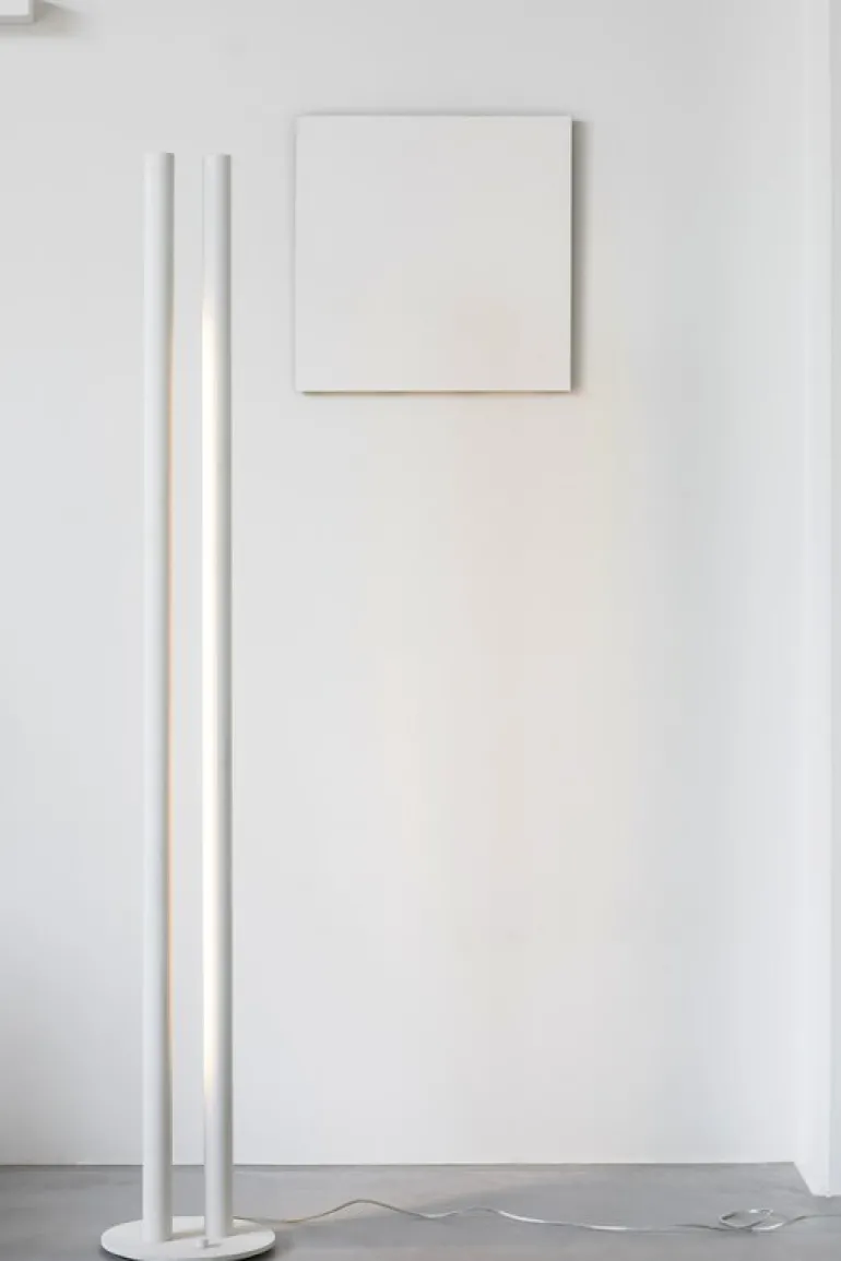valerie_objects Floor Lamp L1, vit