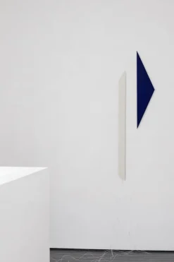 valerie_objects Tramonto 01 vägglampa, djupblå