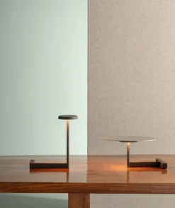 Vibia Flat 5965 bordslampa, grå