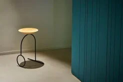 Viccarbe Giro skulpturbord, svart - matt betsad ek