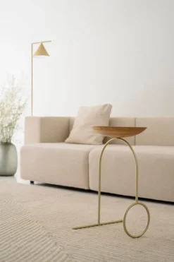 Viccarbe Giro skulpturbord, mässing - matt ek