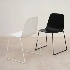 Viccarbe Maarten stol, slädben, vit