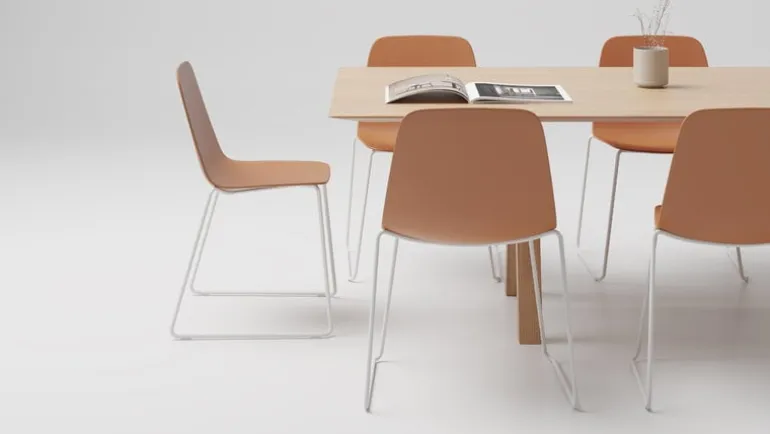 Viccarbe Maarten stol, slädbas, vit - taupe