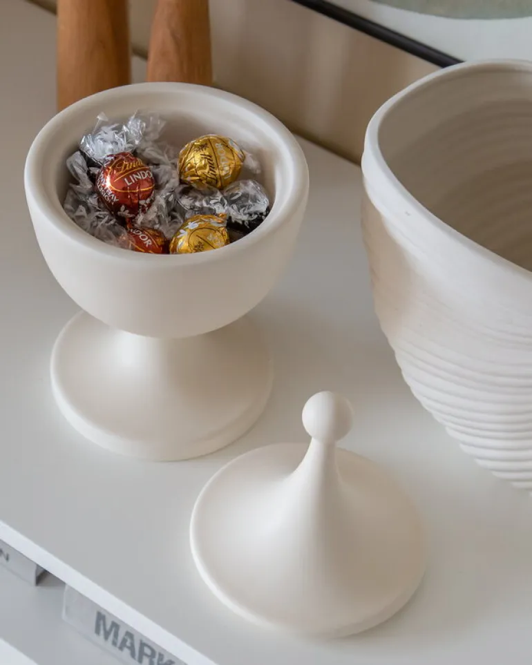 Vitra Ceramic Container 2, kräm