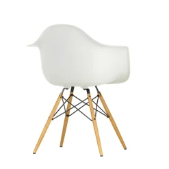 Vitra Eames DAW stol, cotton white RE - lönn