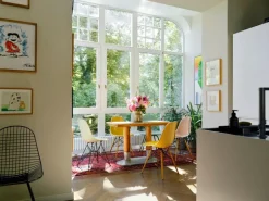 Vitra Eames DSR stol, fiberglas, raw umber - svart