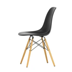 Vitra Eames DSW stol, deep black - lönn