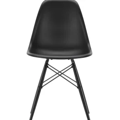 Vitra Eames DSW stol, deep black - svart lönn
