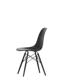 Vitra Eames DSW stol, deep black - svart lönn
