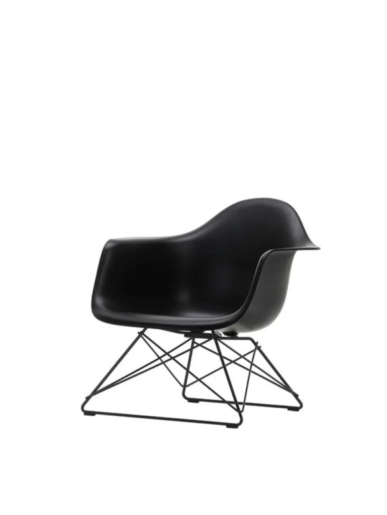 Vitra Eames LAR fåtölj, deep black RE - basic dark