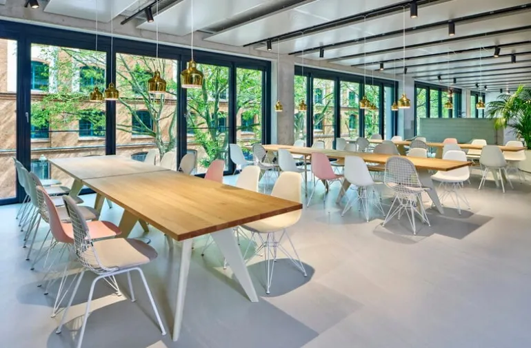 Vitra Em Table 240 x 90 cm, ek - écru