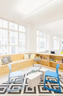 Vitra Tip Ton stol, glaciärblå