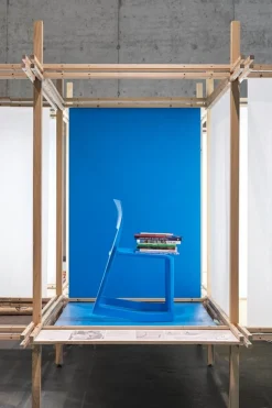 Vitra Tip Ton stol, glaciärblå