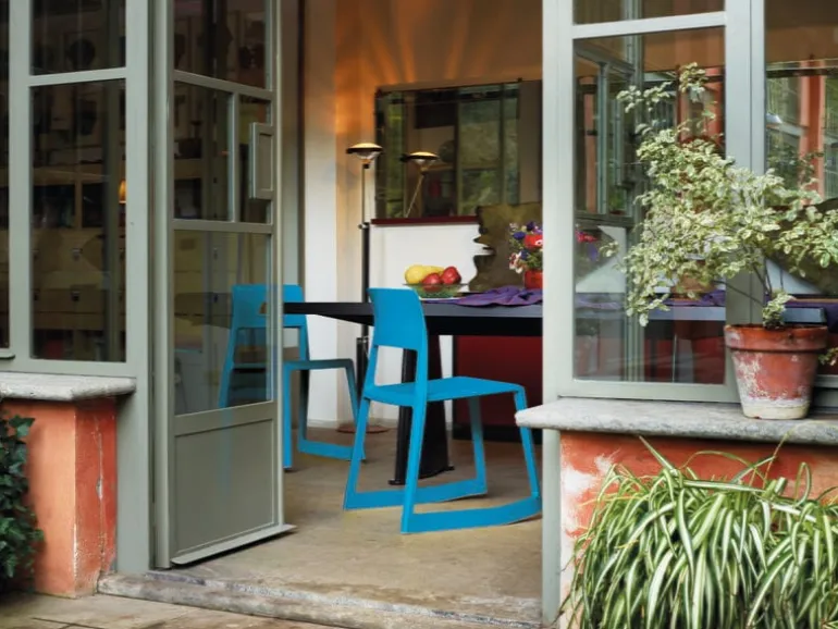 Vitra Tip Ton stol, glaciärblå