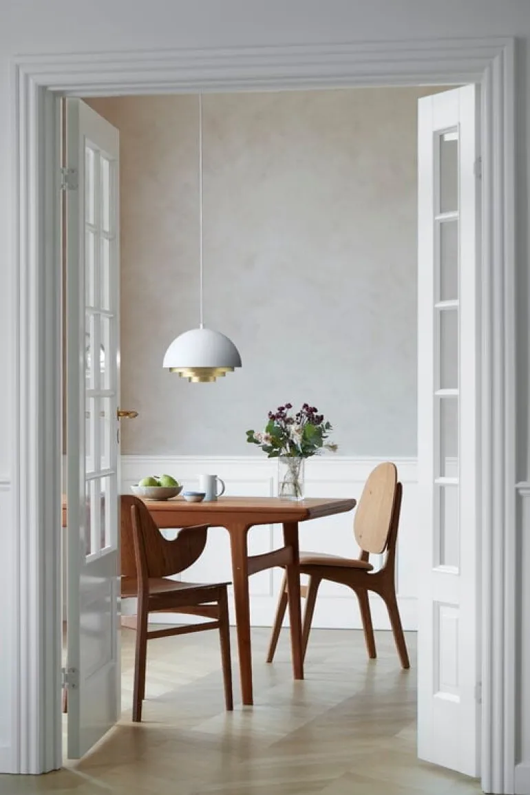 Warm Nordic Milieu Colour Mini hänglampa, matt vit - mässing