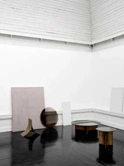 Wendelbo Arc soffbord, stor, brunt glas - bronspatinerat stål