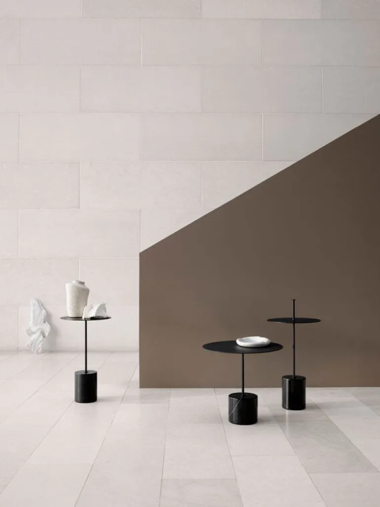 Wendelbo Calibre sidobord med handtag, hög, svart - Nero Marquina-marmor