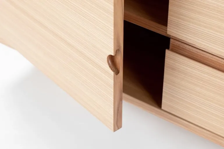 Wooden Credenza Due skänk