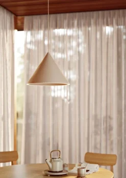 Woud Ludo matbord, 130 cm, svart - vitpigmenterad lackad ek