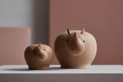 Woud Rina Rhinoceros figurin, medium