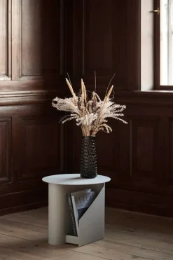 Woud Sentrum sidobord, varm grå