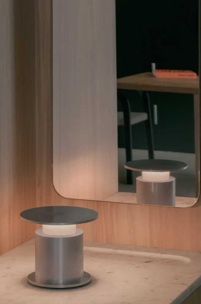 Wästberg w241 Faro bärbar lampa, raw tumbled