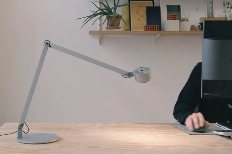 Wästberg w227 Winkel alu bordslampa, raw tumbled