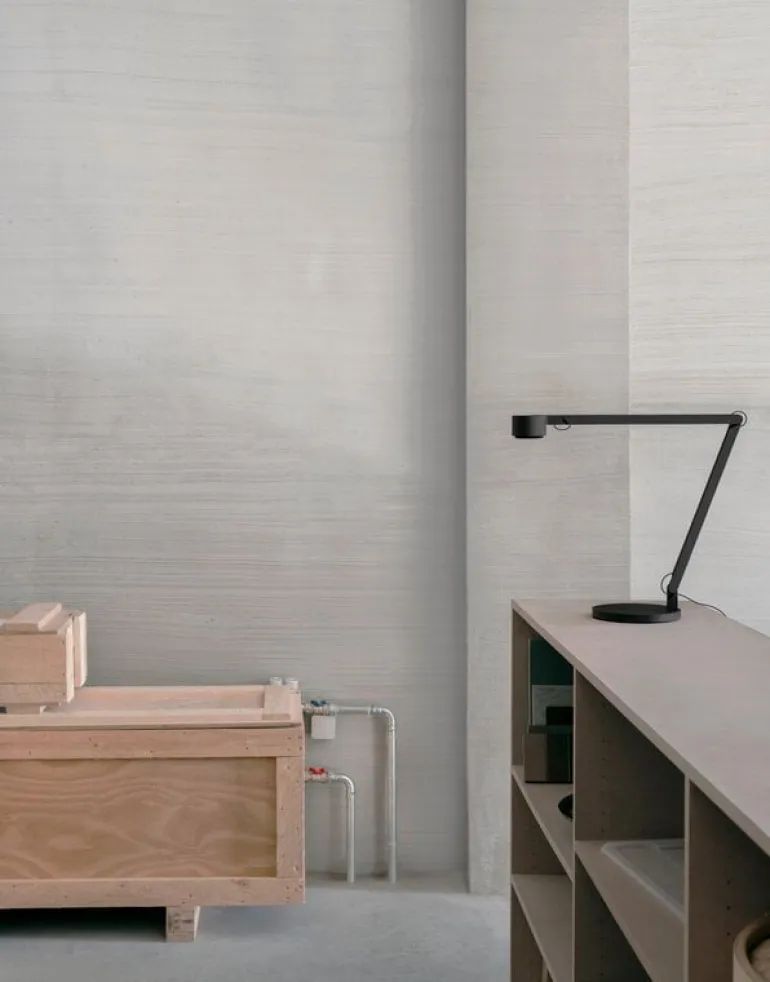 Wästberg w227 Winkel alu bordslampa, jet black